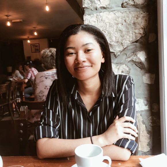 Meet your Posher, Sabrina - Picture 1 of 1